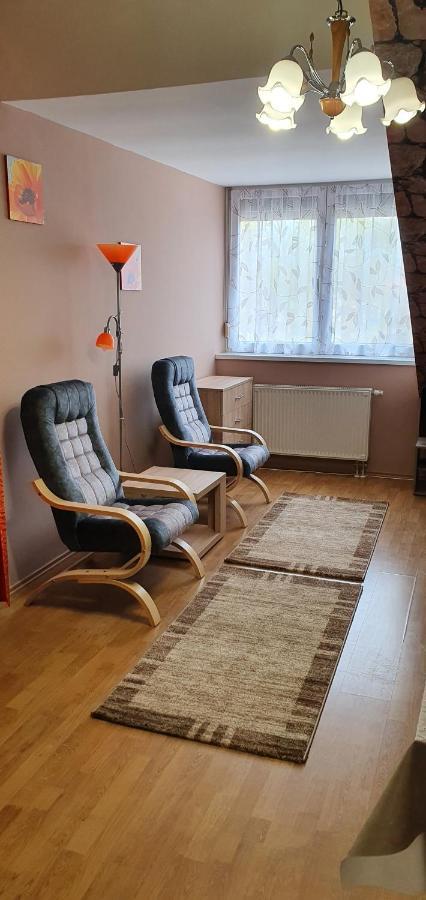 Venusz Apartman Cserkeszőlő Εξωτερικό φωτογραφία