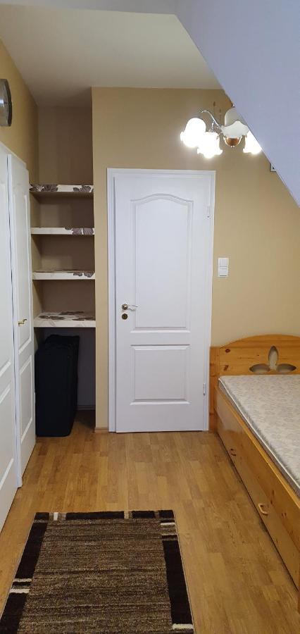 Venusz Apartman Cserkeszőlő Εξωτερικό φωτογραφία